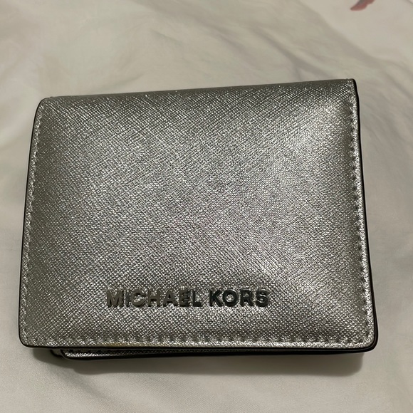 Michael Kors Handbags - Michael Kors wallet silver